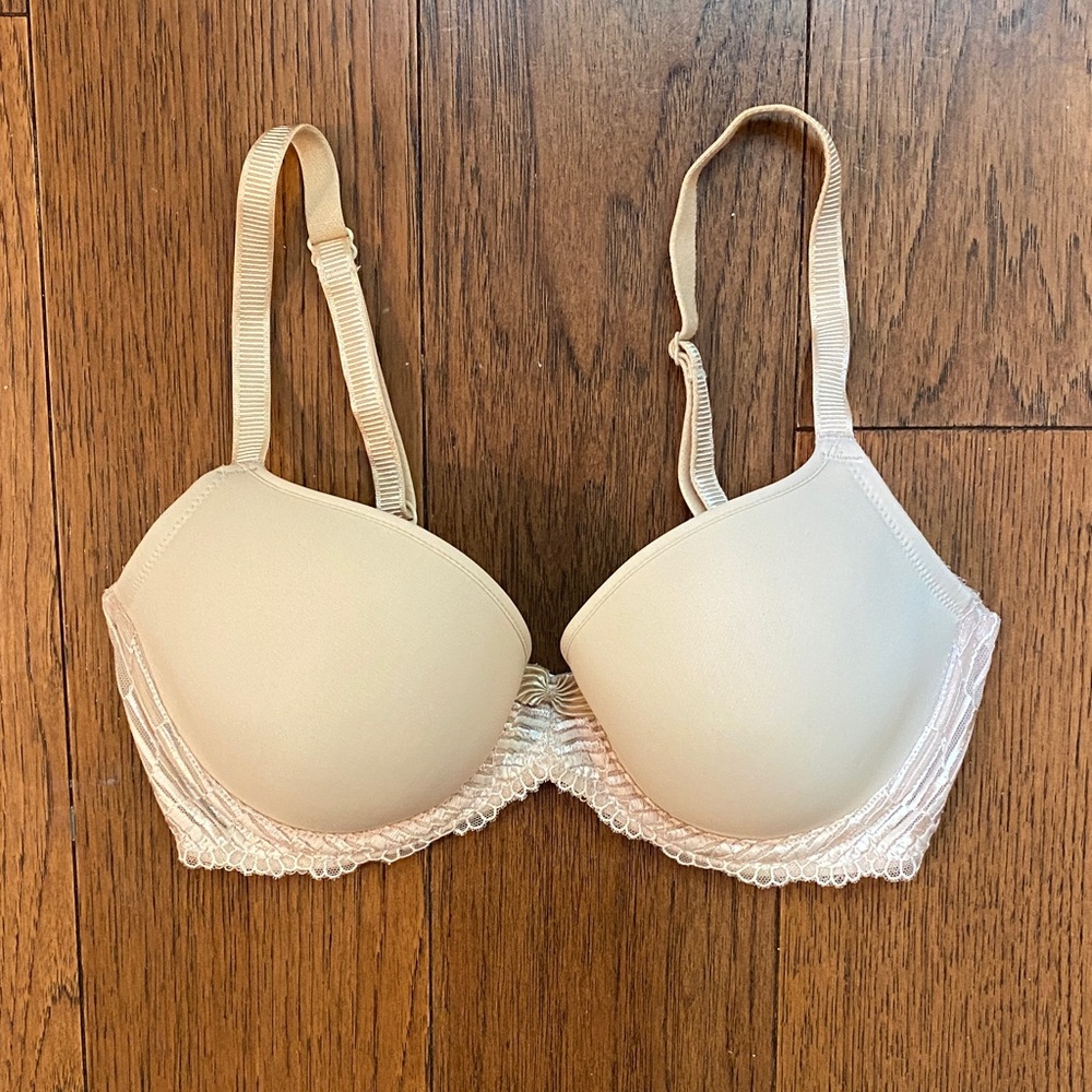 Wacoal Beige Bra with Lace Detail